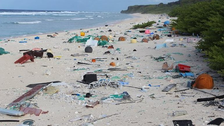 Εντοπισμός 38 εκατομμυρίων πλαστικών σκουπιδιών στον Ειρηνικό