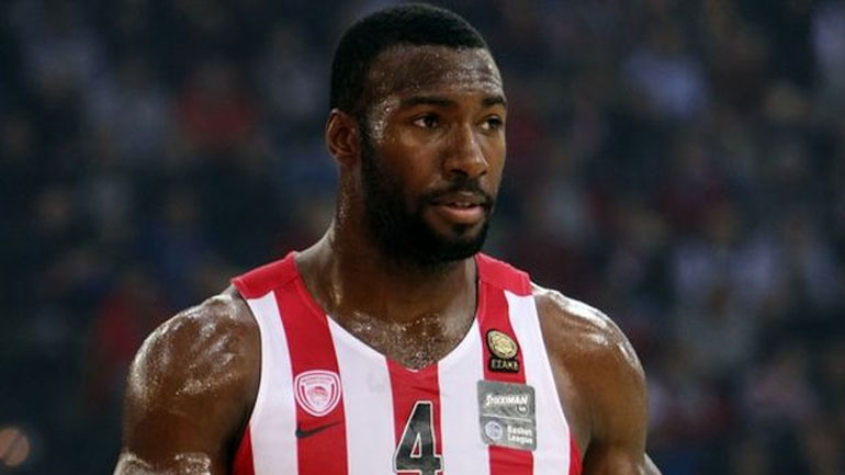 Π. Γιανγκ: «Θα κλείδωνα τον Τεόντοσιτς στα αποδυτήρια»