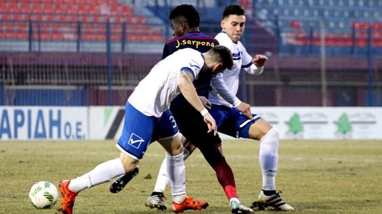 Super League: Πήραν άδεια οι 14 από τους 16