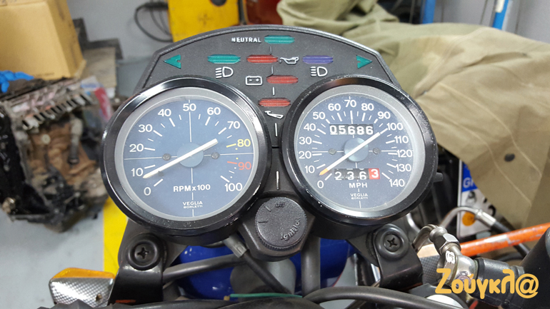 Ο πίνακας οργάνων (σε μίλια)