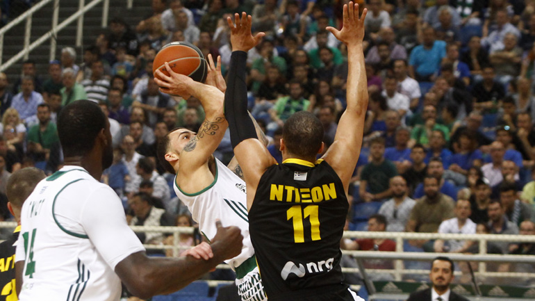 Τρίτη μάχη Παναθηναϊκού και ΑΕΚ στο ΟΑΚΑ