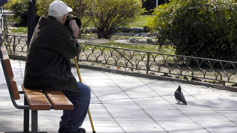 Συγκέντρωση συνταξιούχων στην πλατεία Κοτζιά