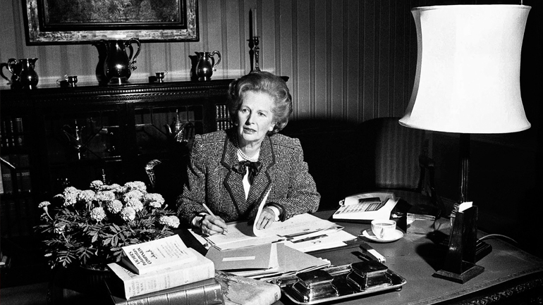 Η «Σιδηρά Κυρία» και τα «αντράκια»