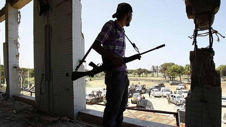 Λιβύη:  Επίθεση σε στρατιωτική βάση με 141 νεκρούς