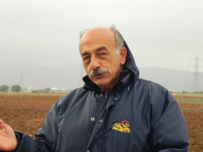 Ο πρόεδρος της Ομοσπονδίας Μηχανοκίνητου Αθλητισμού Δημήτρης Μιχελακάκης προφανώς δεν έχει καταλάβει την αξία του Ακρόπολις για τον φίλαθλο κόσμο. Δεν το λέμε εμείς, καθώς οι πράξεις και τα μέχρι στιγμής αποτελέσματα μιλούν από μόνα τους. Από την άλλη θα μπορούσαμε να το θεωρήσουμε και λογικό καθώς όσα κάνει τα κάνει αφιλοκερδώς (δεν πληρώνεται από την Ομοσπονδία) ξοδεύοντας χρόνο από την προσωπική του εργασία και ζωή...