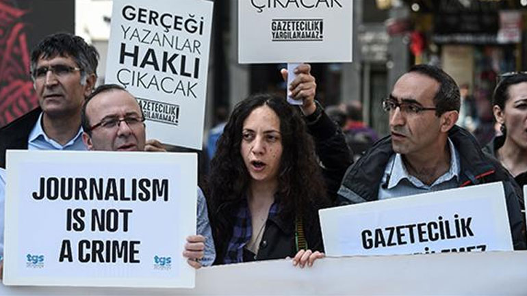 Τουρκία: Εντάλματα σύλληψης για στελέχη της εφημερίδας «Sozcu»