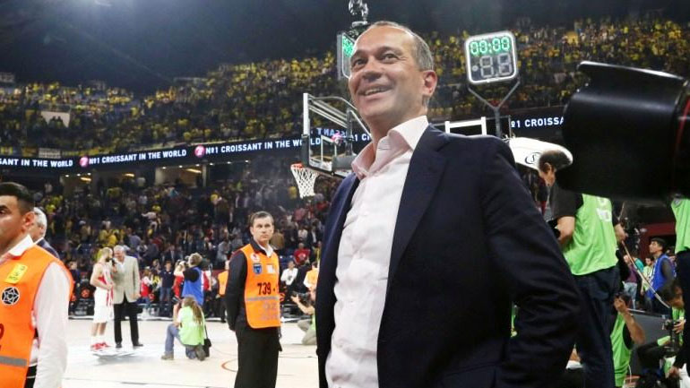 Αγγελόπουλοι: «Κόντρα σε όλους και σε όλα»