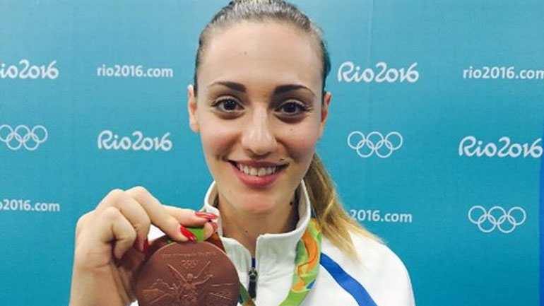 Σκοποβολή: Παρέλαβε το βραβείο της κορυφαίας της χρονιάς η Κορακάκη