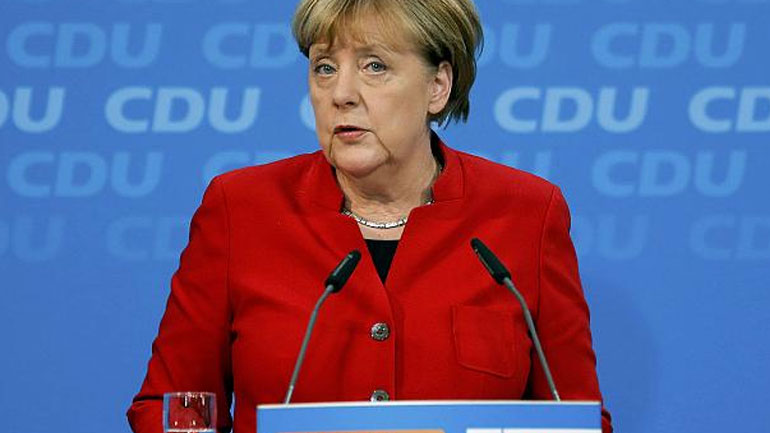 Μέρκελ: Η Γερμανία πρέπει να βοηθήσει τον Μακρόν να πετύχει