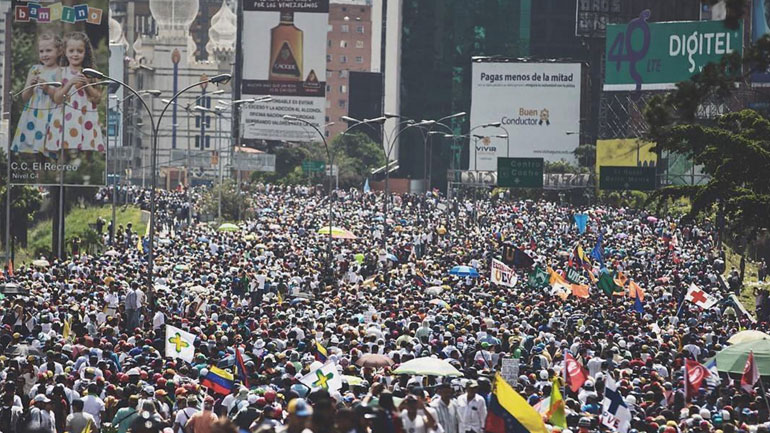 Όγδοη εβδομάδα κινητοποιήσεων κατά του Μαδούρο στη Βενεζουέλα