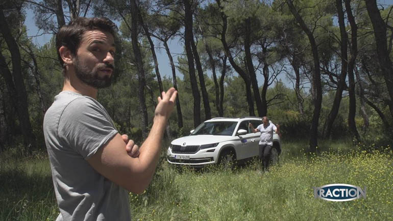 Αποστόλης Τότσικας και στο βάθος Κώστας Στεφανής και Skoda Kodiaq