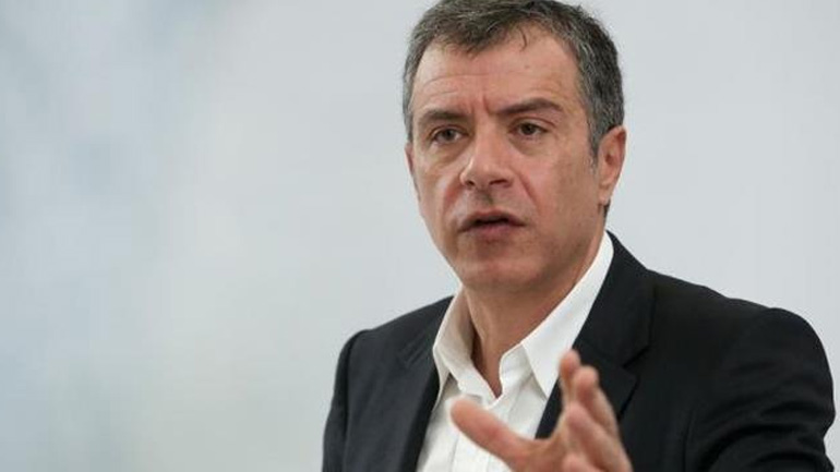 Θεοδωράκης κατά Σπίρτζη: «Όχι εκατέρωθεν λεονταρισμούς στην πλάτη των πολιτών»