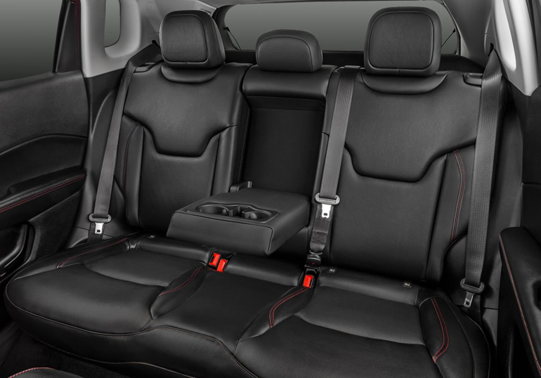 Η σειρά των πίσω καθισμάτων