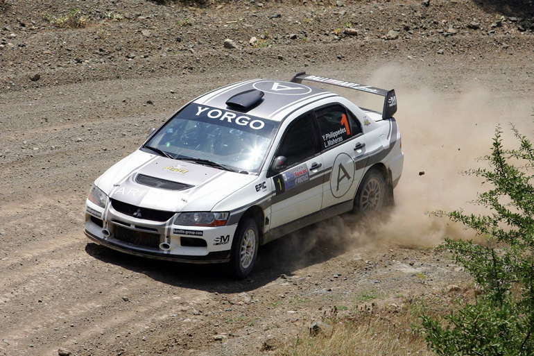 Ο πρωταθλητής Ελλάδας Γιώργος Φιλιππίδης θα αφήσει στην άκρη το Mitsubishi EVO και θα τρέξει στο Ακρόπολις με Skoda Fabia R5. Συνοδηγός του θα είναι ο Λεωνίδας Μαχαίρας