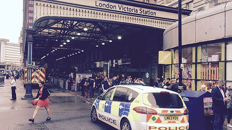 Λονδίνο: Εκκενώθηκε σταθμός λεωφορείων μετά τον εντοπισμό ύποπτου δέματος