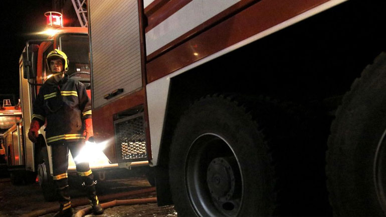 Δύο πτώματα σε καμένα αυτοκίνητα σε Κερατσίνι και Καβούρι