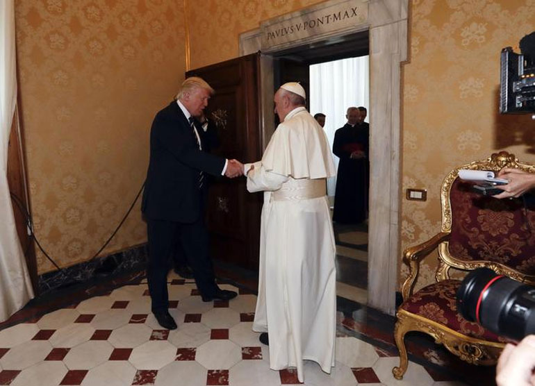 Τετ α τετ πάπα Φραγκίσκου - Ντόναλντ Τραμπ