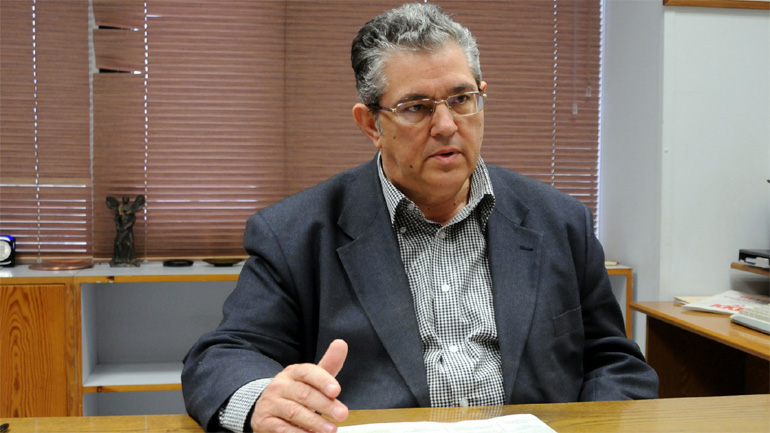 Τετ α τετ Κουτσούμπα με αντιπροσωπεία των εργαζομένων στην ΕΛΒΟ