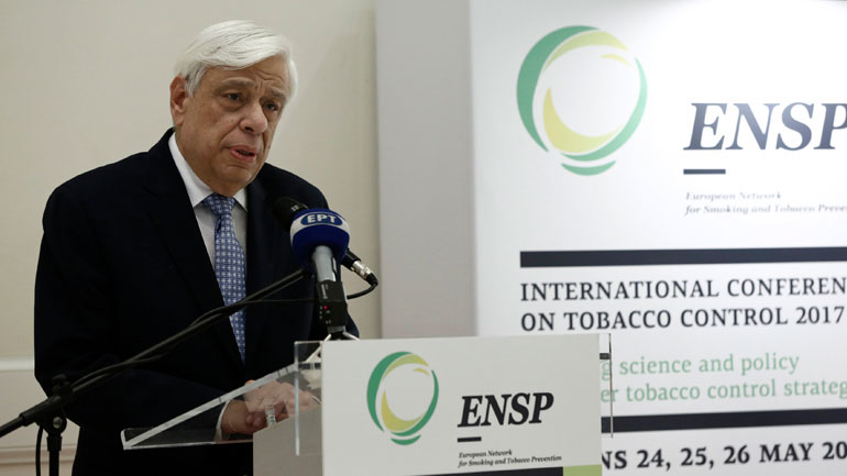 Πρ. Παυλόπουλος: Να καταστήσουμε τον αγώνα εναντίον του καπνίσματος θέμα ήθους και ηθικής