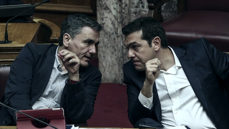 Ο Σόιμπλε επιμένει, ο Τσίπρας προσαρμόζεται