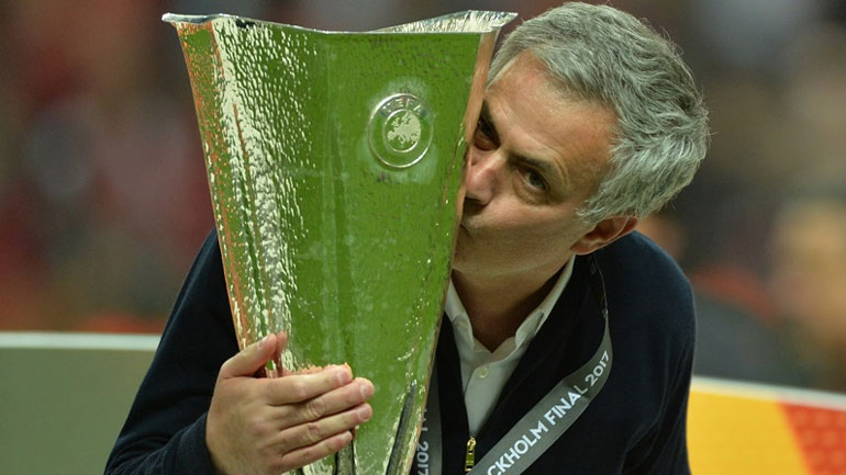 Μουρίνιο: «Θα αντάλλαζα το τρόπαιο με τις ζωές που χάθηκαν…»