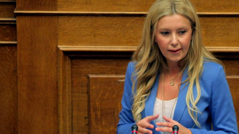 Αραμπατζή: «O κ. Αποστόλου κατάλαβε ότι ο Ε.Φ.Κ. στο κρασί ήταν ένα τραγικό λάθος»