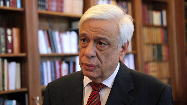 Στον «Ευαγγελισμό» ο Πρ. Παυλόπουλος για να επισκεφθεί τον Λ. Παπαδήμο