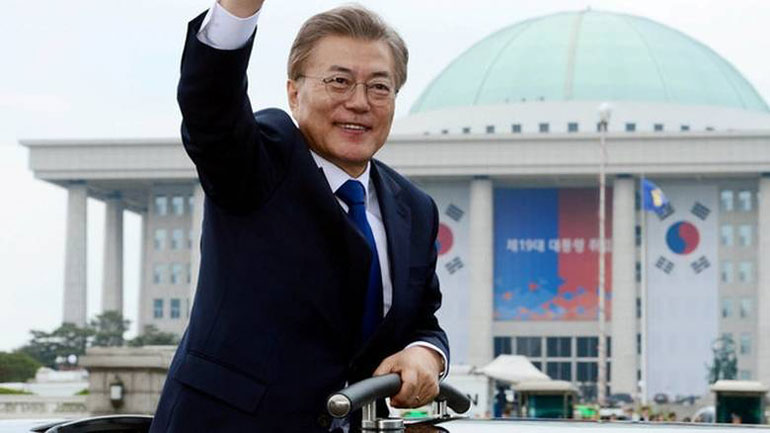 Σχεδόν όλοι οι Νοτιοκορεάτες αποδέχονται τον νέο πρόεδρο Μουν Τζέι-ιν