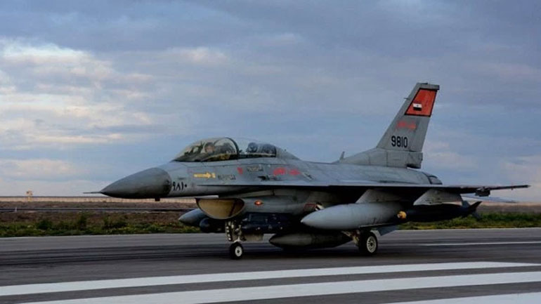 Αίγυπτος: Συνεχίζονται οι βομβαρδισμοί κατά στόχων των τζιχαντιστών