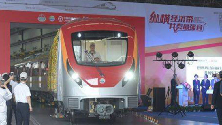 Κίνα: Παραδόθηκε το πρώτο τρένο για γραμμή μετρό βάθους 70 μέτρων