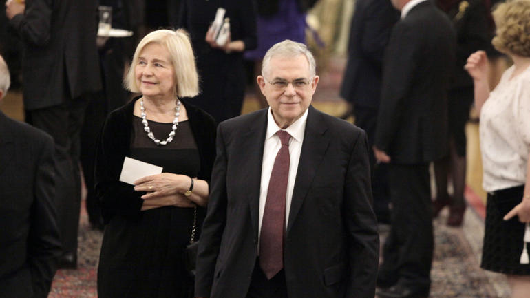 Σύζυγος Λουκά Παπαδήμου: Γλιτώσαμε τα χειρότερα