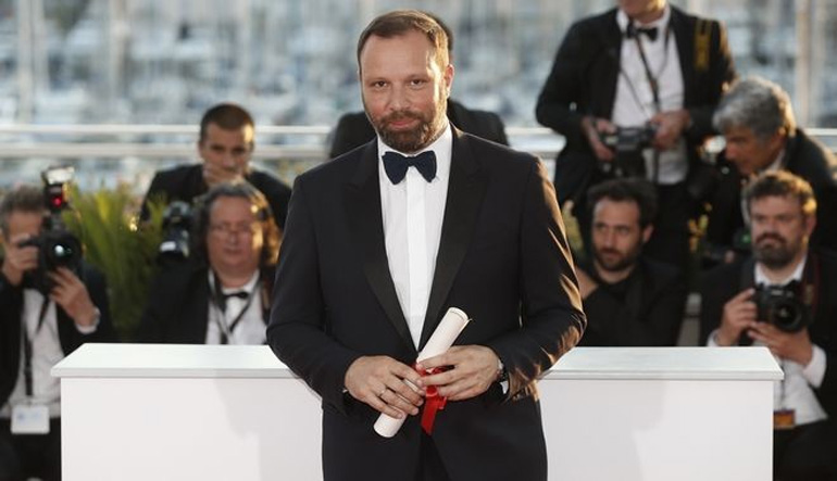 Ο Λάνθιμος λίγα λεπτά μετά την απονομή του βραβείου