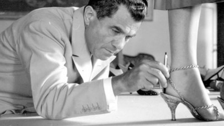 Φεραγκάμο: Συλλεκτική συλλογή που ταξιδεύει στον χρόνο