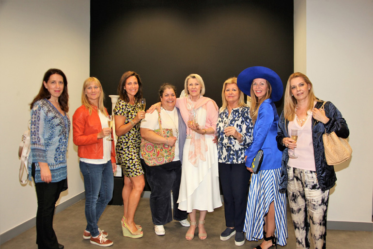 Τίνα Οικονόμου, Martina Houstova, Meg Cope, Αγγελική Αμίτση προπονήτρια του ίππου Poetic Guest, Gwenda Powrie, Ασπασία Ράλλη, Lisa Furuland-Kotsianis, Παπείρα Φωκά 