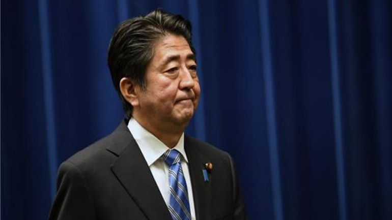 Ο πρωθυπουργός την Ιαπωνίας δήλωσε ότι λάμβανε αποδοχές από εκπαιδευτικό οργανισμό