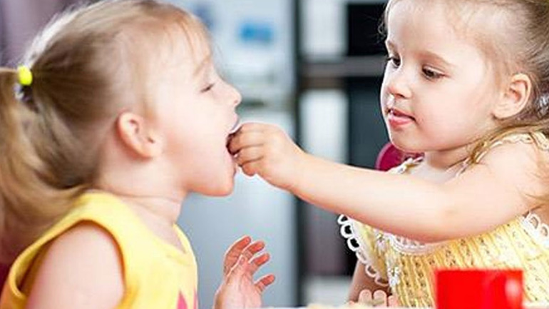 Πώς θα μεγαλώσετε ένα καλόκαρδο παιδί