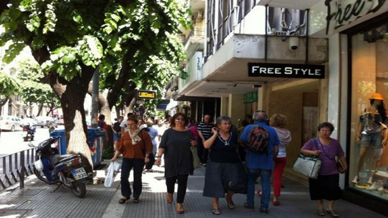 Θεσσαλονίκη: Κλειστά τα εμπορικά και τα καταστήματα τροφίμων του Αγίου Πνεύματος