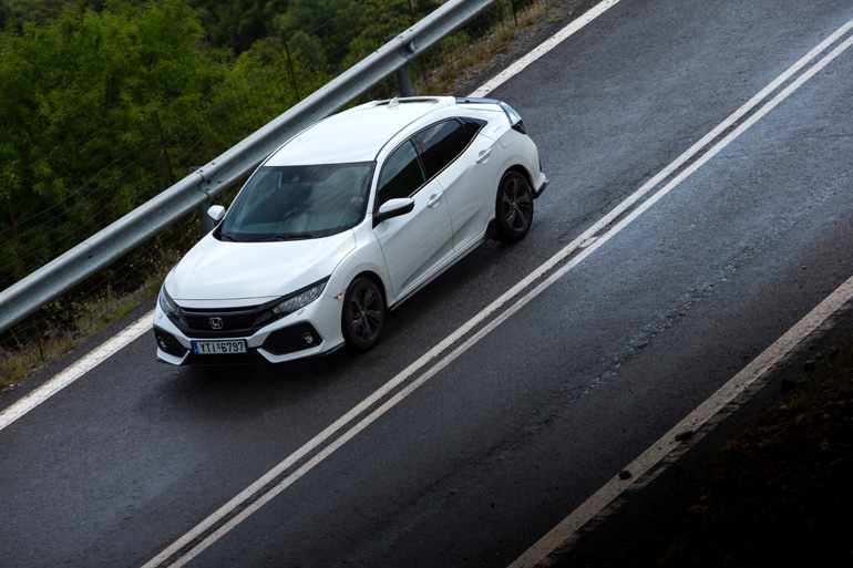 Με μήκος 4.518 μέτρα δεν το λες και μικρό..