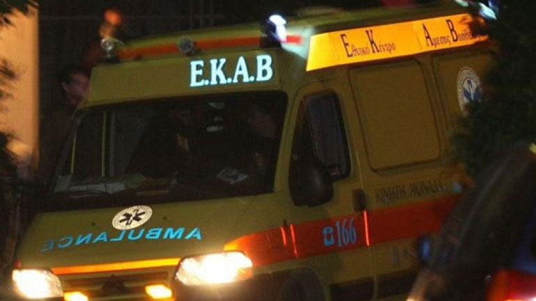 Ακράτα: Έπεσε στη θάλασσα με το αυτοκίνητό της