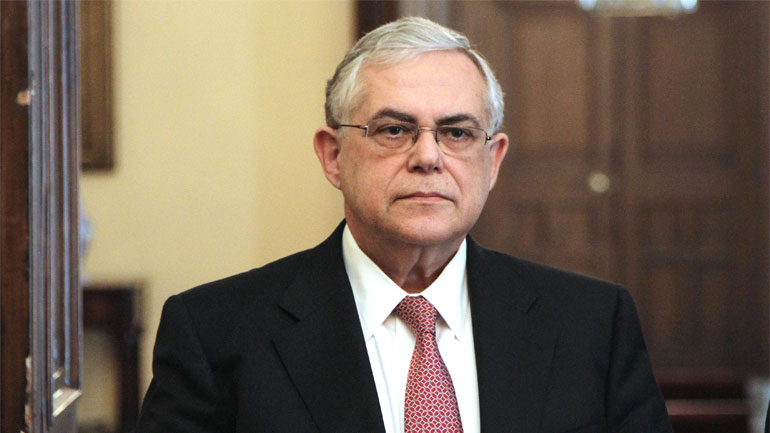 Η πρώτη κατάθεση του Λουκά Παπαδήμου – Τι είπε για τον φάκελο-βόμβα