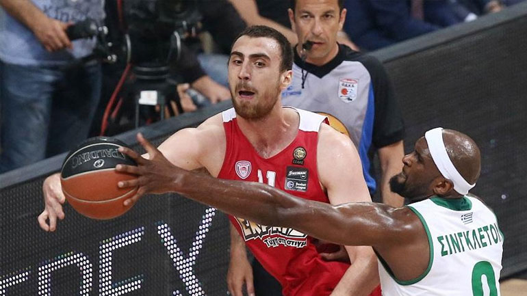 Μιλουτίνοφ: «Δεν ήμουν καλός απέναντι στον Μπουρούση»