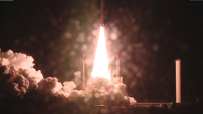 Νέο ρεκόρ για τον ευρωπαϊκό πύραυλο Ariane που έθεσε σε τροχιά τον τηλεπικοινωνιακό δορυφόρο-γολιάθ ViaSat-2 και τον Eutelsat-172B