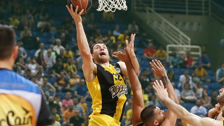 Τρίτη με «σκούπα» η ΑΕΚ, 71-60 επί του Άρη