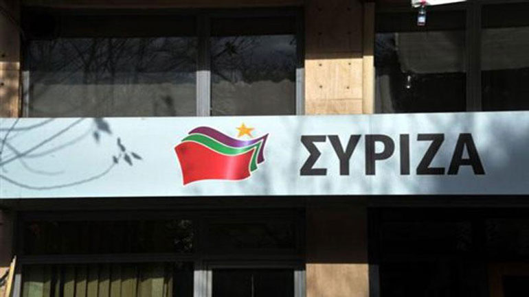 Επίθεση με μολότοφ στα γραφεία του ΣΥΡΙΖΑ στη Θεσσαλονίκη Επίθεση με μολότοφ στα γραφεία του ΣΥΡΙΖΑ στη Θεσσαλονίκη