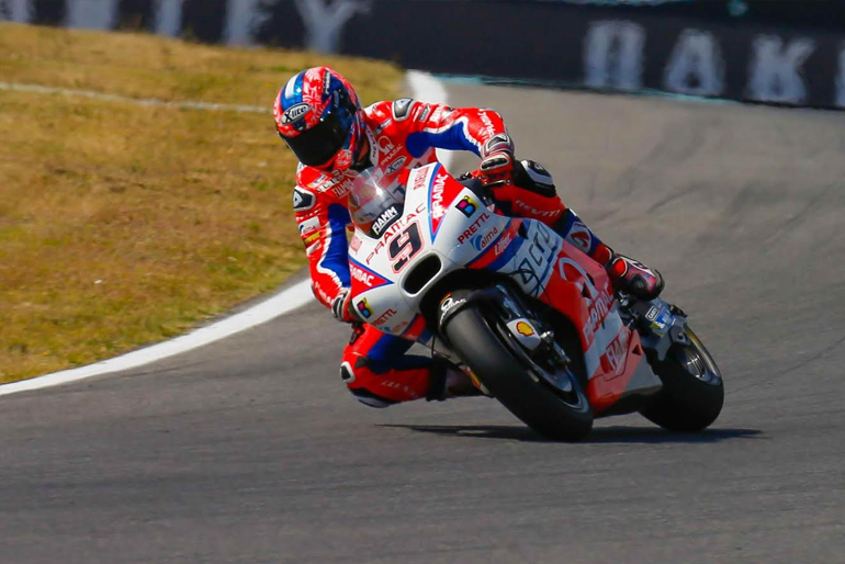 Ο πιο γρήγορος αστυνομικός λέγεται Petrucci και αυτή τη φορά “στενοχώρησε” τον φίλο του Rossi παίρνοντας αυτός την 3η θέση στο βάθρο!