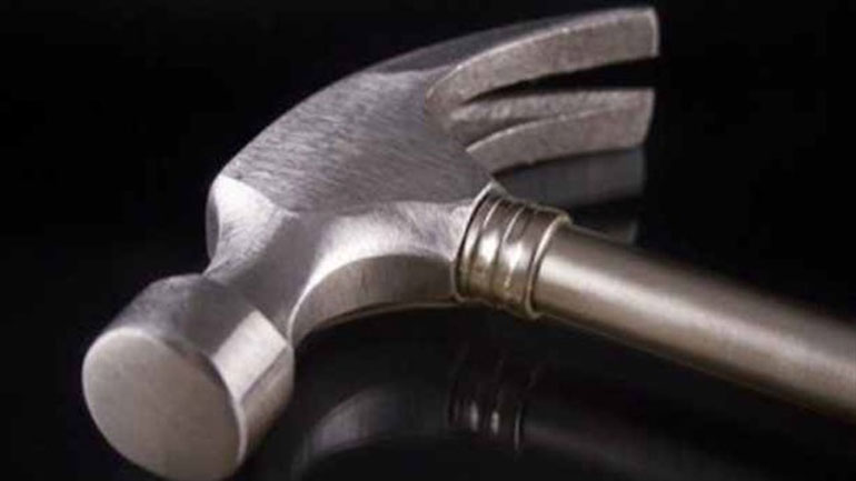 Φρίκη στην Κόρινθο: Δολοφόνησε τη σύζυγο του με σφυρί και… δήλωσε εξαφάνιση