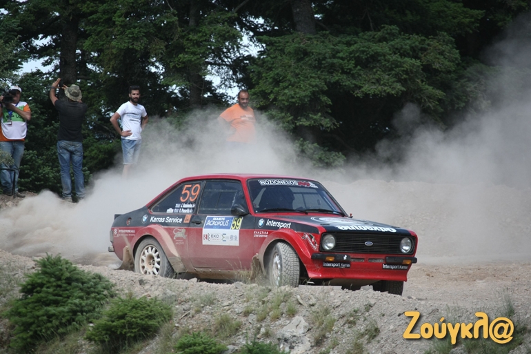 Άλλος κάνει... πάντες και άλλο τραβά selfie!!! 