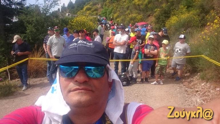 Selfie από τον βραβευμένο φωτορεπόρτερ Βασίλη Κουτρουμάνο