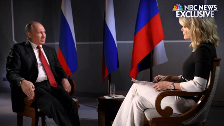 Ο Πούτιν διαψεύδει ότι έχει στη διάθεσή του υλικό που εκθέτει τον Τραμπ