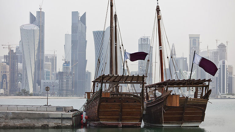 Η Αίγυπτος και τα ΗΑΕ ανακοίνωσαν τη διακοπή των διπλωματικών τους σχέσεων με το Κατάρ